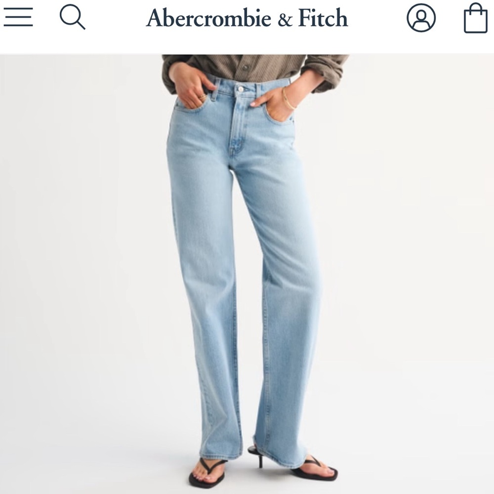 Abercrombie & Fitch - The 90’s Relaxed Jean High Rise